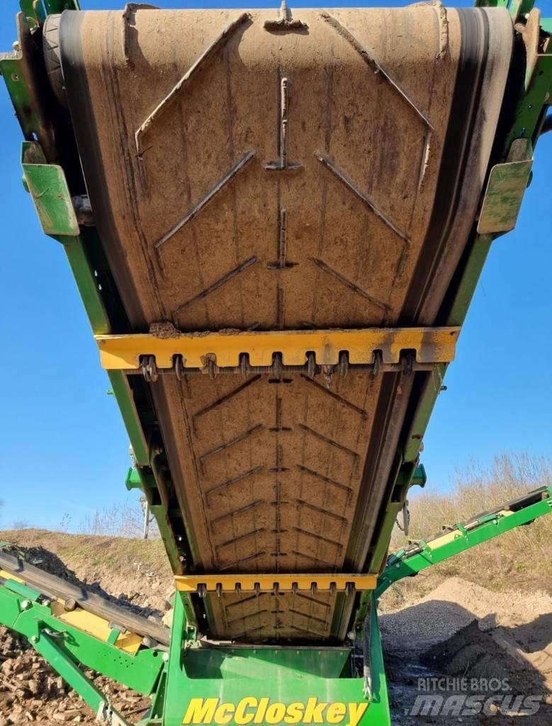 McCloskey R155 Пресяващи и Сортиращи