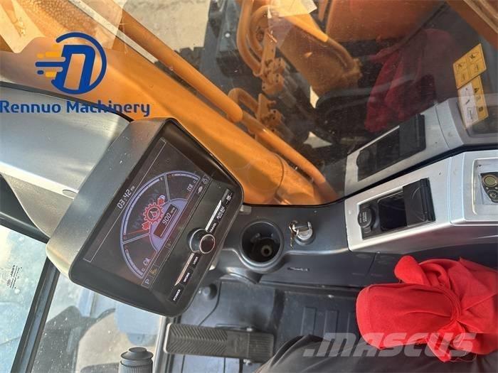 Hyundai 210W-9 Колесни екскаватори