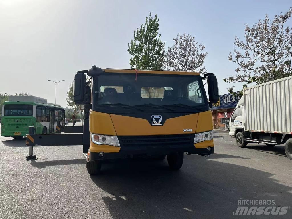 XCMG QY70KC Всъдеходни кранове