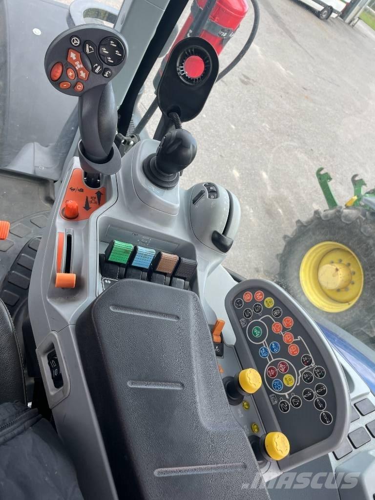 New Holland T 7.315 Трактори