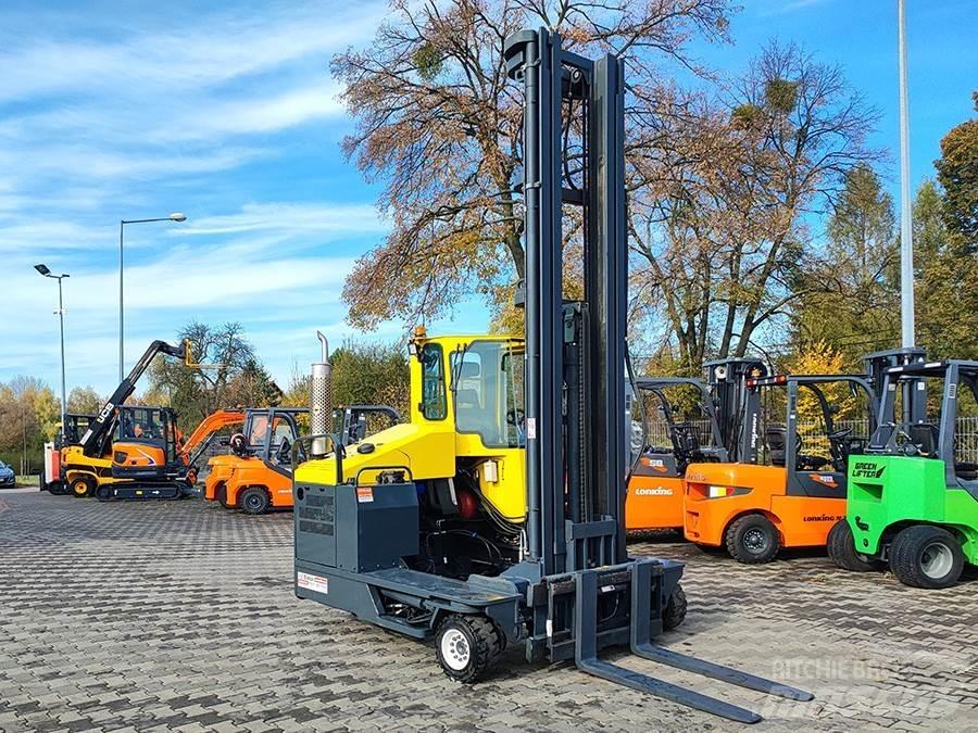 Combilift C4000 Повдигач с движение в 4 посоки