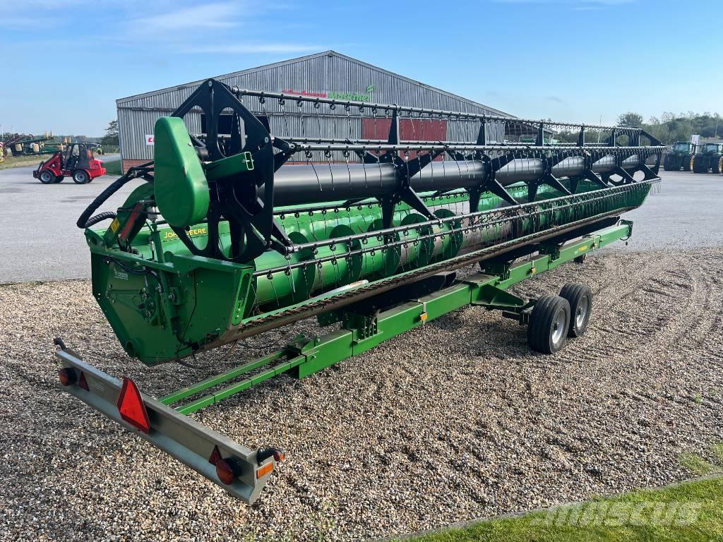 John Deere T670 Комбайни