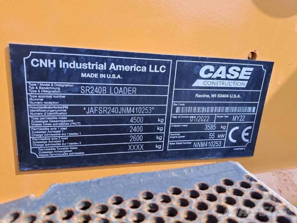 CASE SR 240 B Мини товарачи
