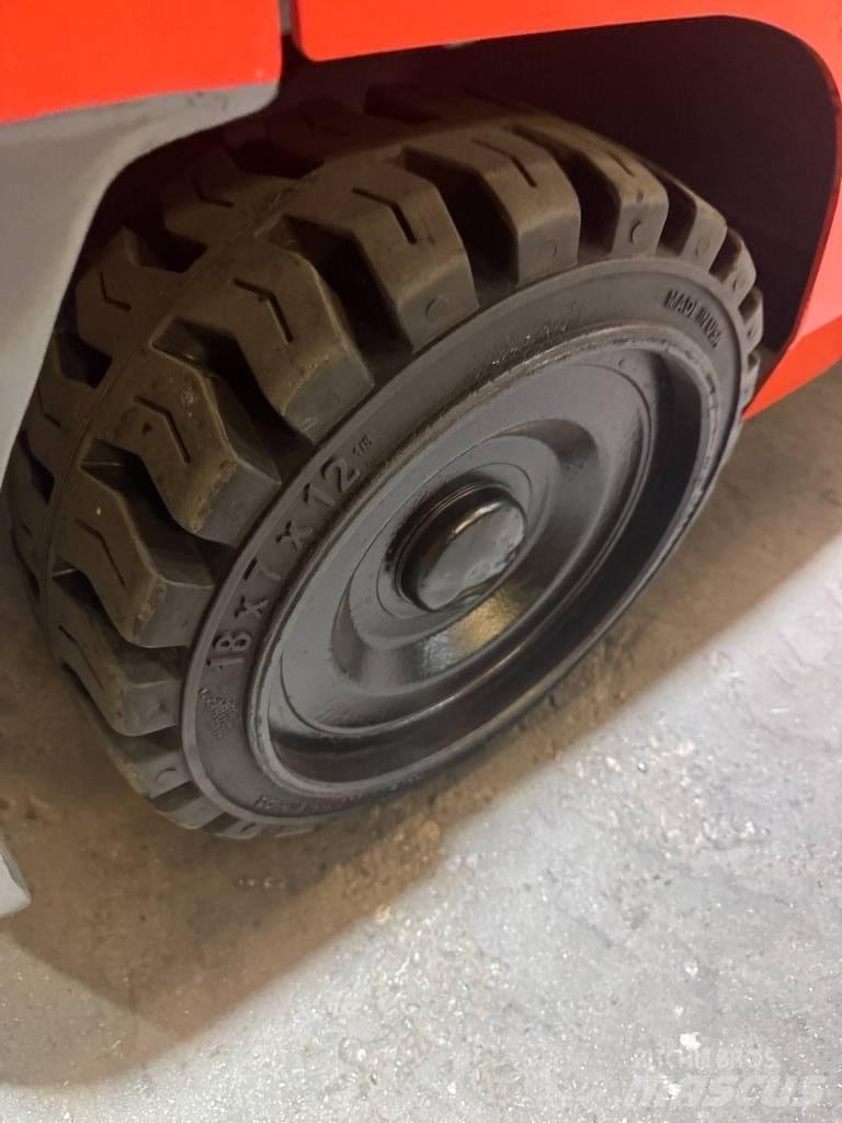 Toyota 8 FGC 35 U Вилични кари-повдигачи - други