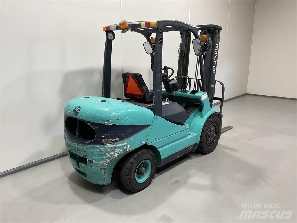 Maximal FD35T Дизелови камиони
