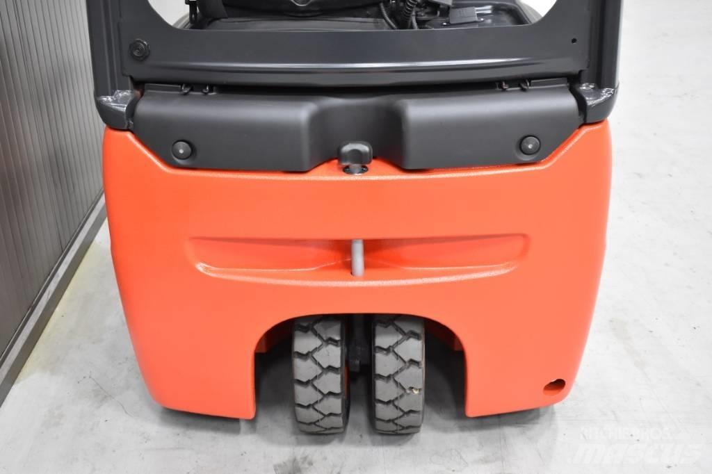 Linde E 14 - 02 Електрически вилични кари-повдигачи