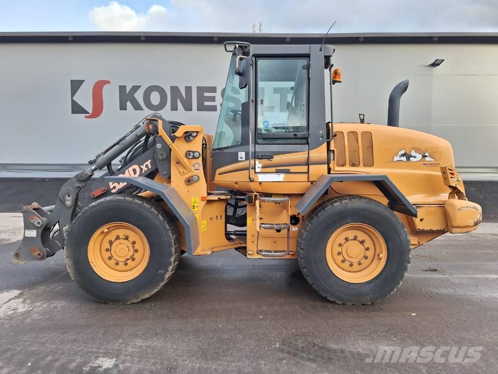 CASE 521D XT Колесни товарачи