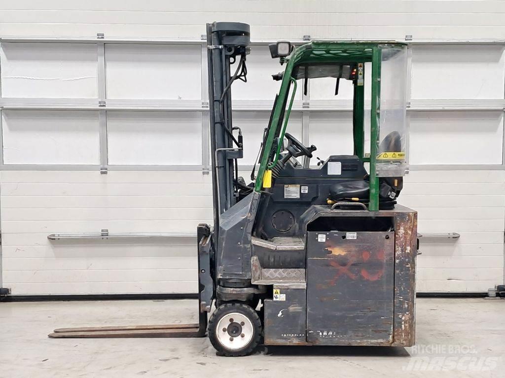 Combilift C3000CBE Страничен товарач