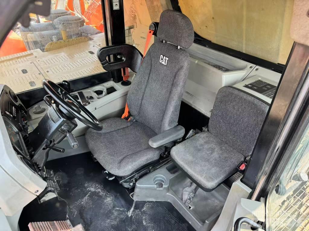CAT 773 F Дъмпери/моторни превозни средства