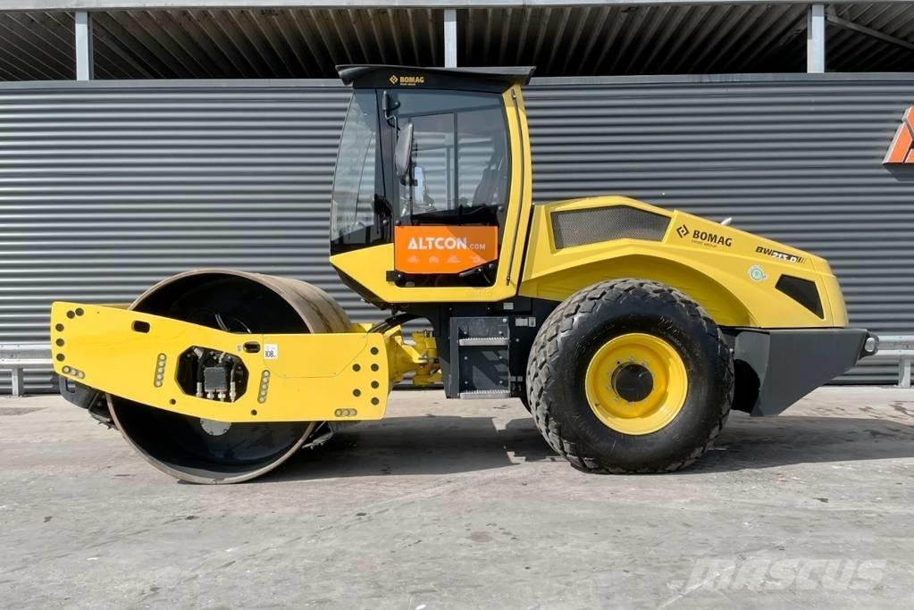 Bomag BW 213 D-5 Еднобарабанни ролки
