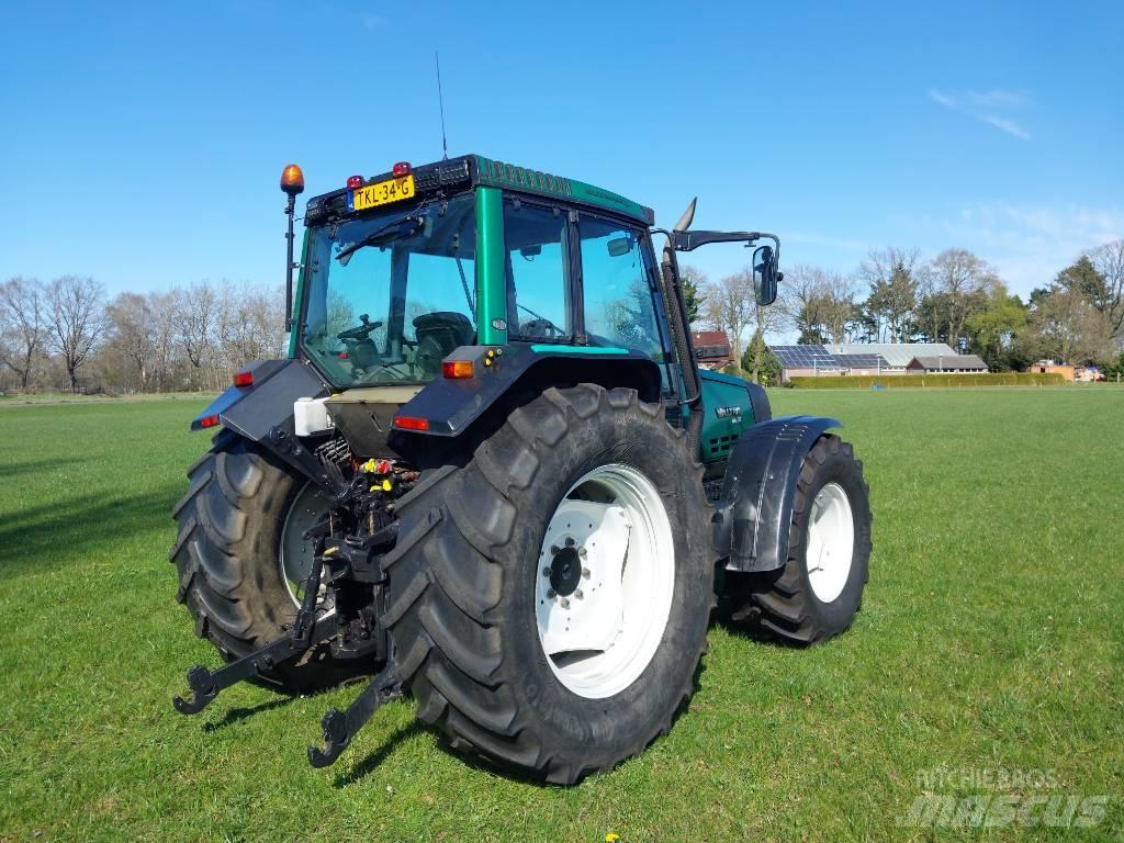 Valtra 6650 TwinTrac Трактори