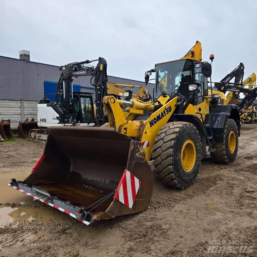 Komatsu WA 320-8 Колесни товарачи