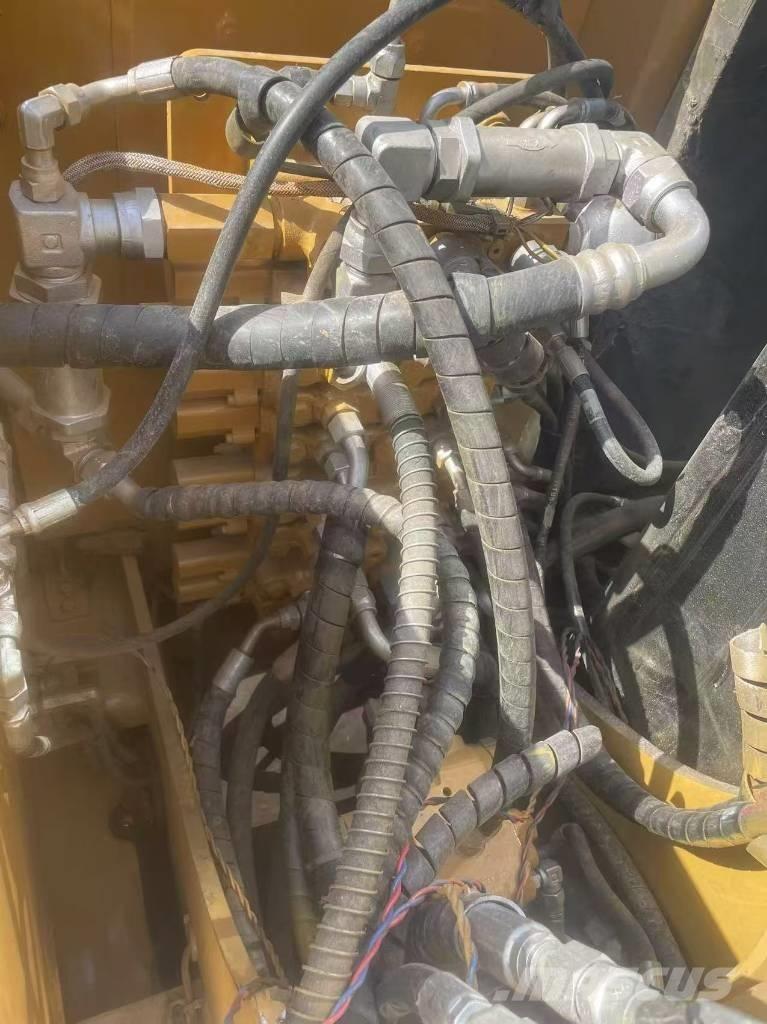 CAT 308 E2 Средни екскаватори 7т - 12т