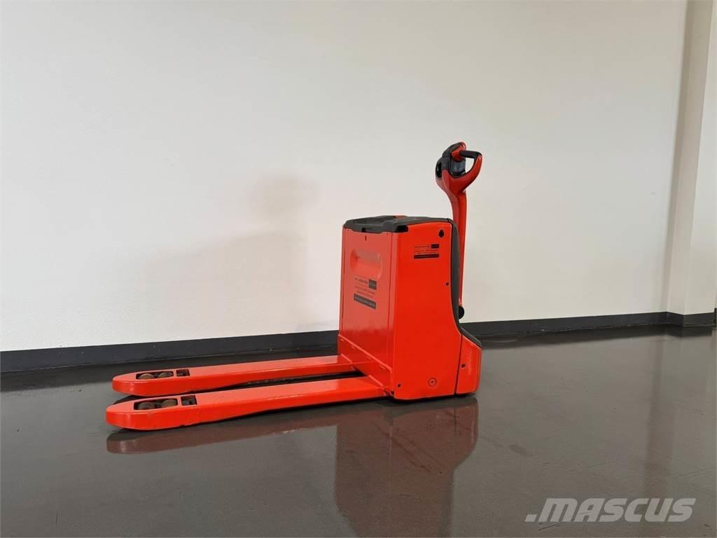 Linde T20 Колички високоповдигачи с теглич