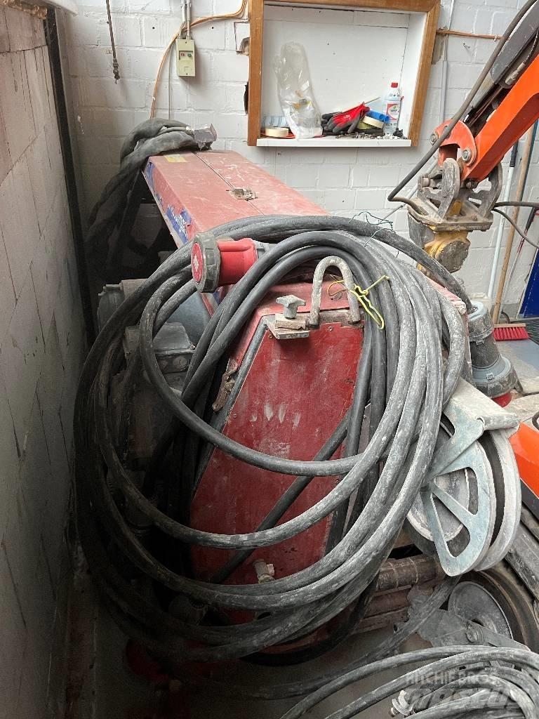 Hilti DSW 3018 E Триони за скали и бетон