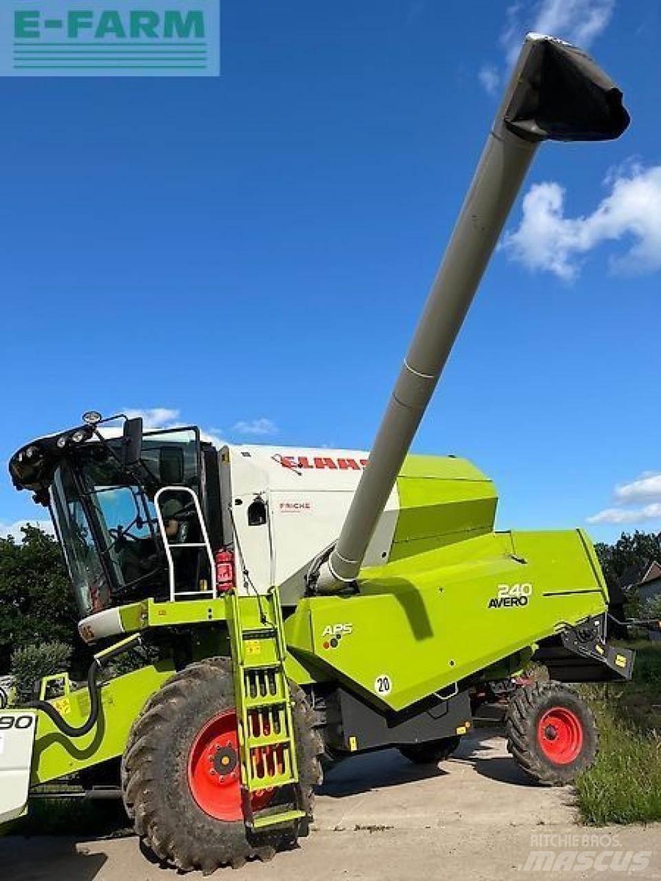 CLAAS avero 240 Комбайни