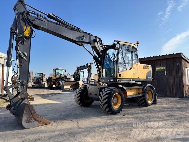 Volvo EW 140 C Колесни екскаватори