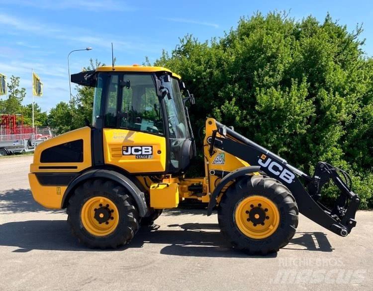 JCB 409 Колесни товарачи