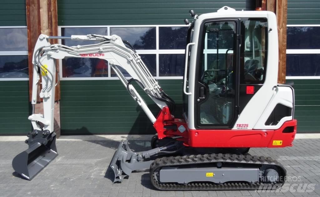 Takeuchi TB 225 Мини екскаватори < 7 т