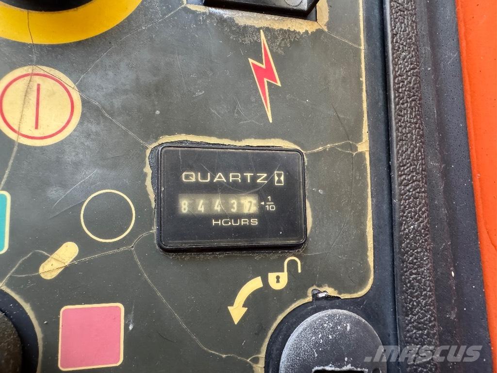 JLG 1200 SJP Телескопични повдигачи
