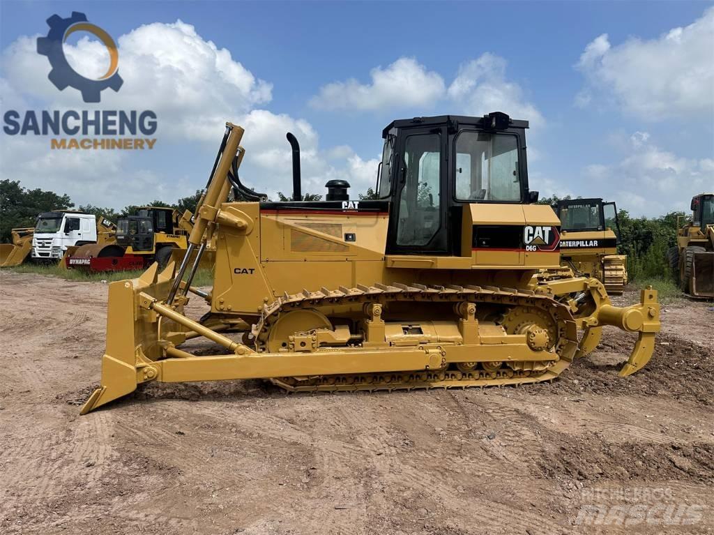 CAT D 6 G Верижни булдозери

