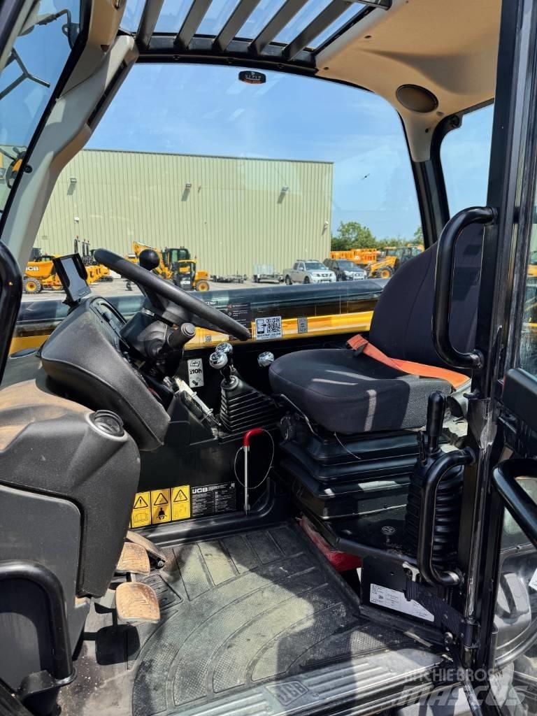 JCB 540-140 Телескопични товарачи