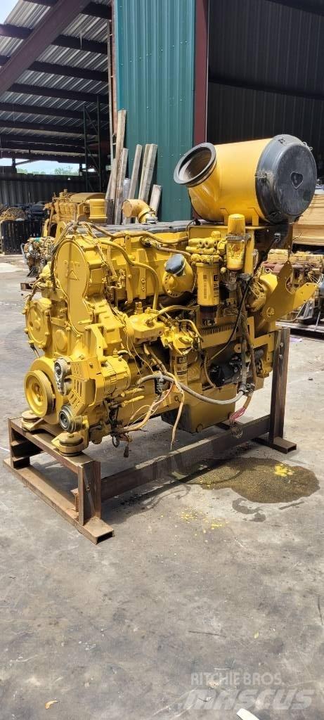 CAT C15 Камиони за херавни местности