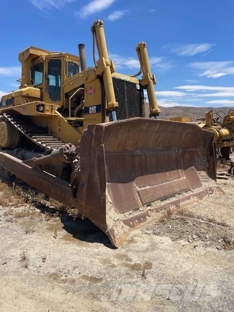 CAT D 9 L Верижни булдозери
