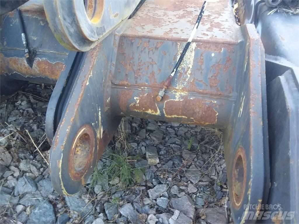 Loglift 210 Карнове за харвестери