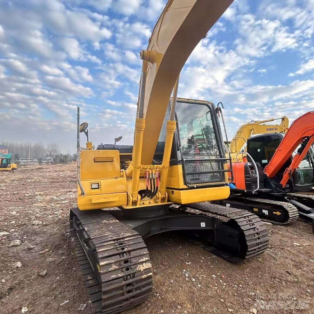 Komatsu PC 110 Средни екскаватори 7т - 12т