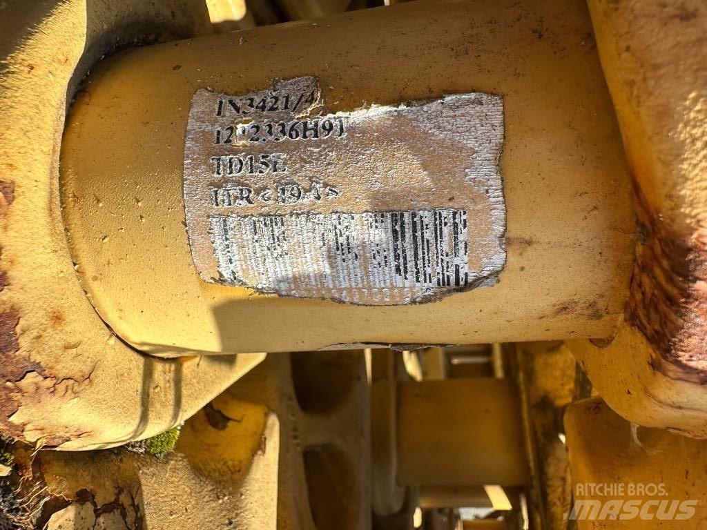 CAT TD15E Релси, вериги и ходова част
