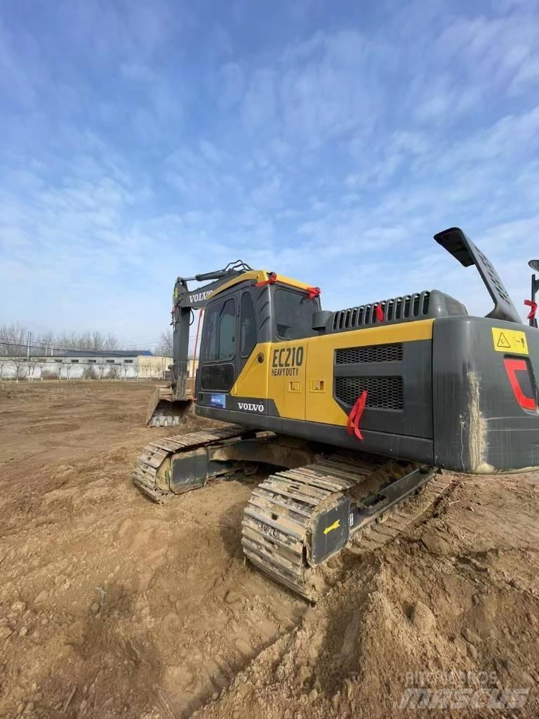 Volvo EC210D Верижен екскаватор