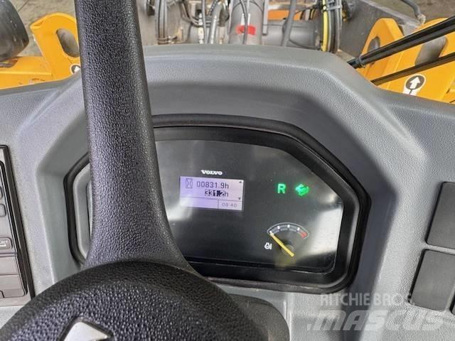 Volvo L 30 G Колесни товарачи