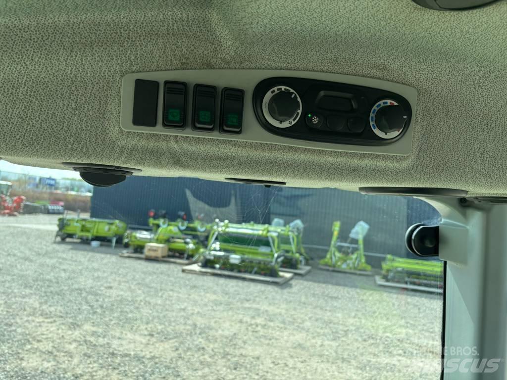 CLAAS Atos 340 Трактори