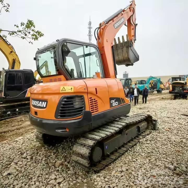 Doosan DX 60 Верижен екскаватор