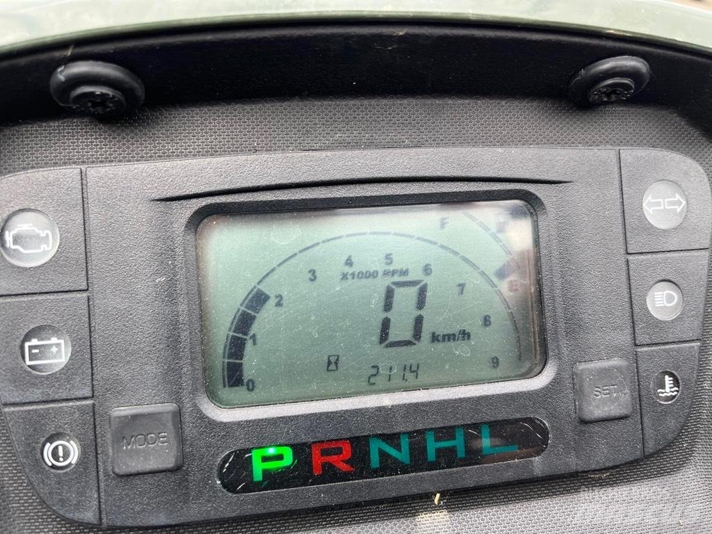 Kymco UXV450i Комунални съоражения