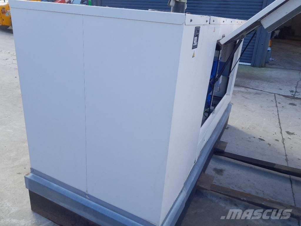  F.G Wilson 90kva Дизелови генератори
