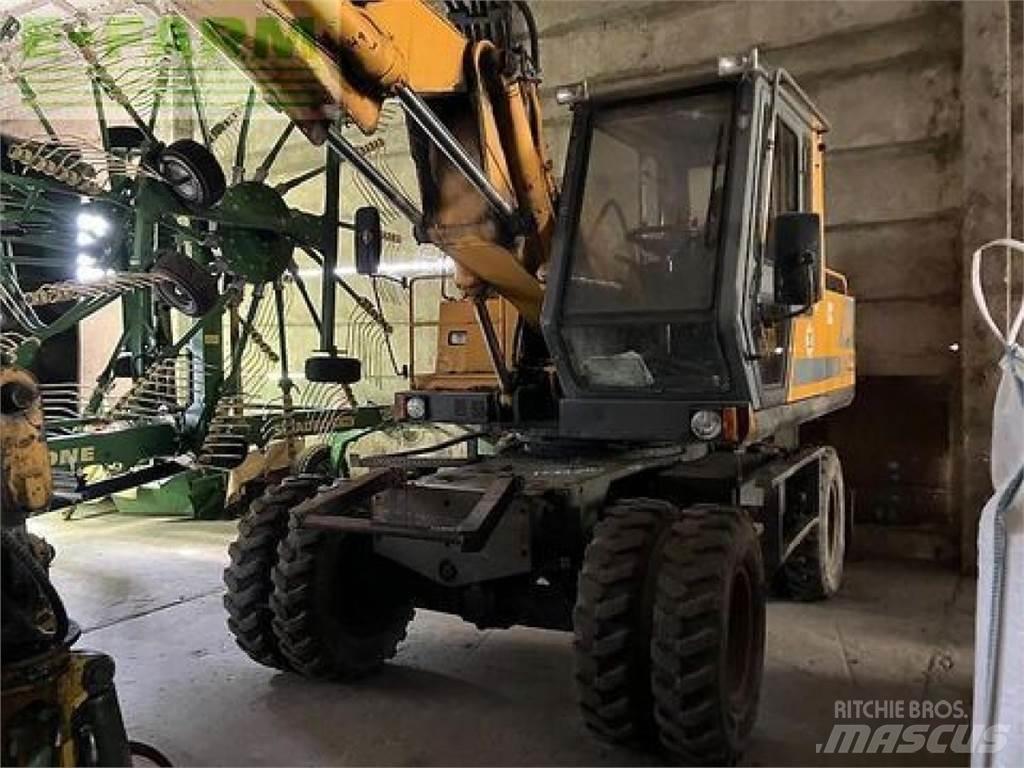 JCB js 130 w Колесни екскаватори