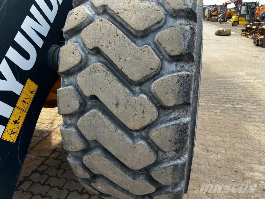 Hyundai HL 970 A 4x4 Колесни товарачи