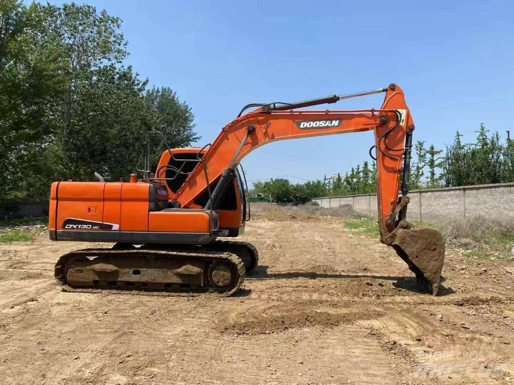 Doosan DX 130-9CN Верижен екскаватор