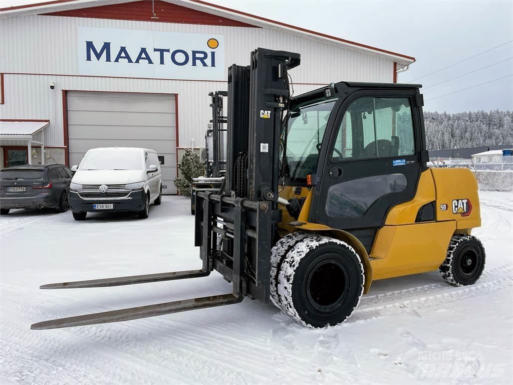 CAT DP50NT Дизелови камиони