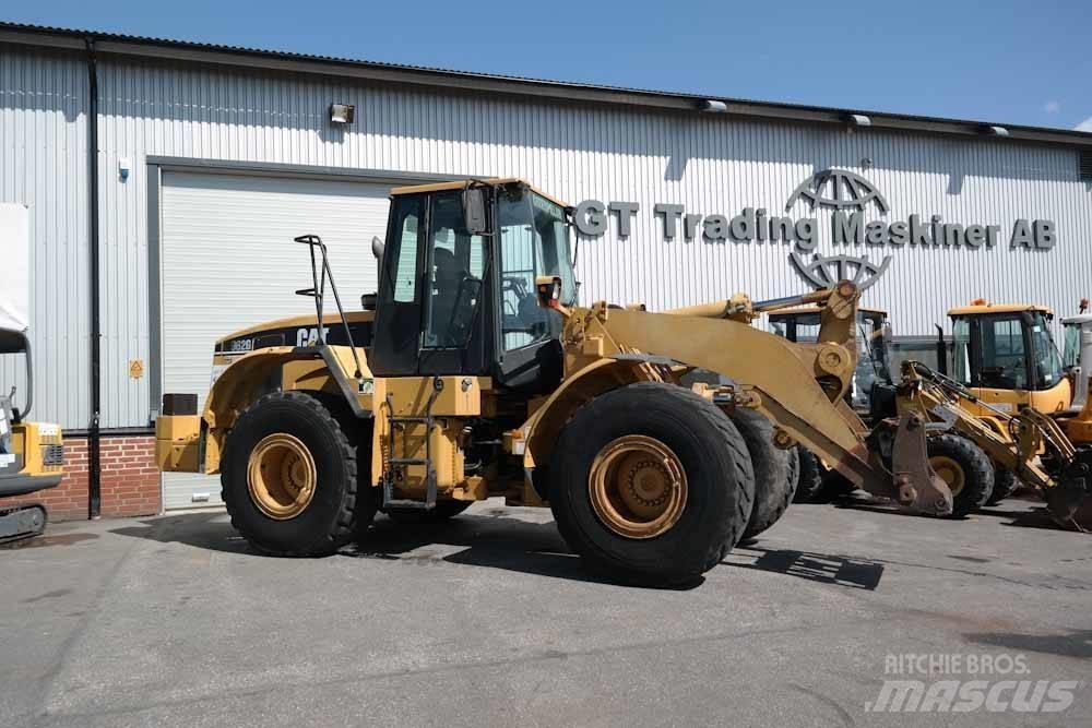 CAT 962G Колесни товарачи