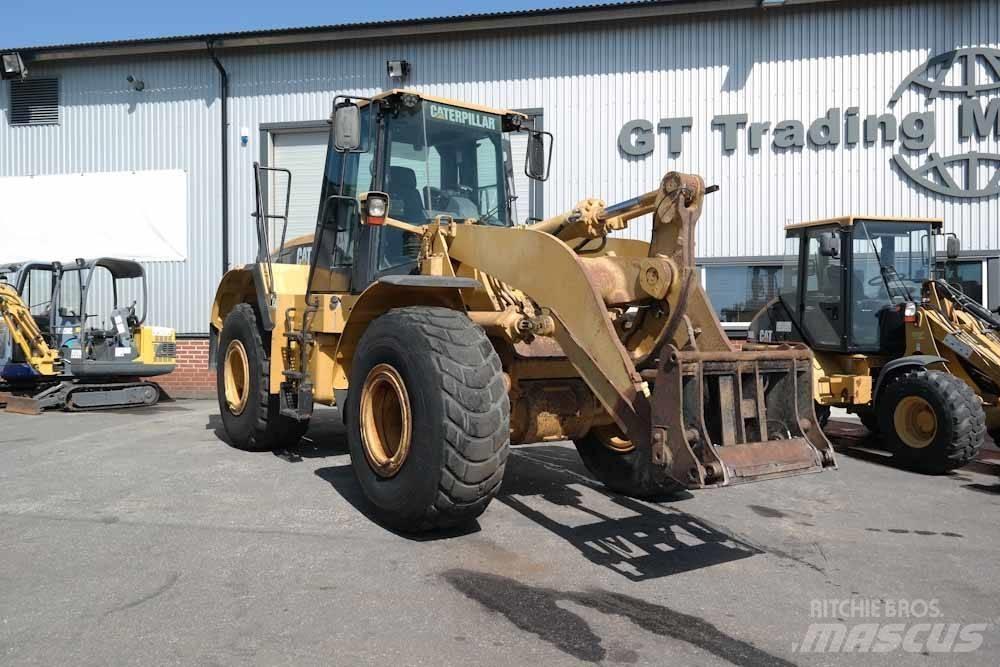 CAT 962G Колесни товарачи