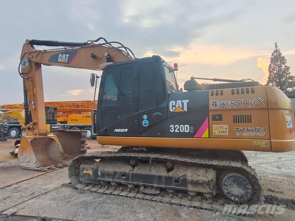 CAT 320D2 Верижен екскаватор