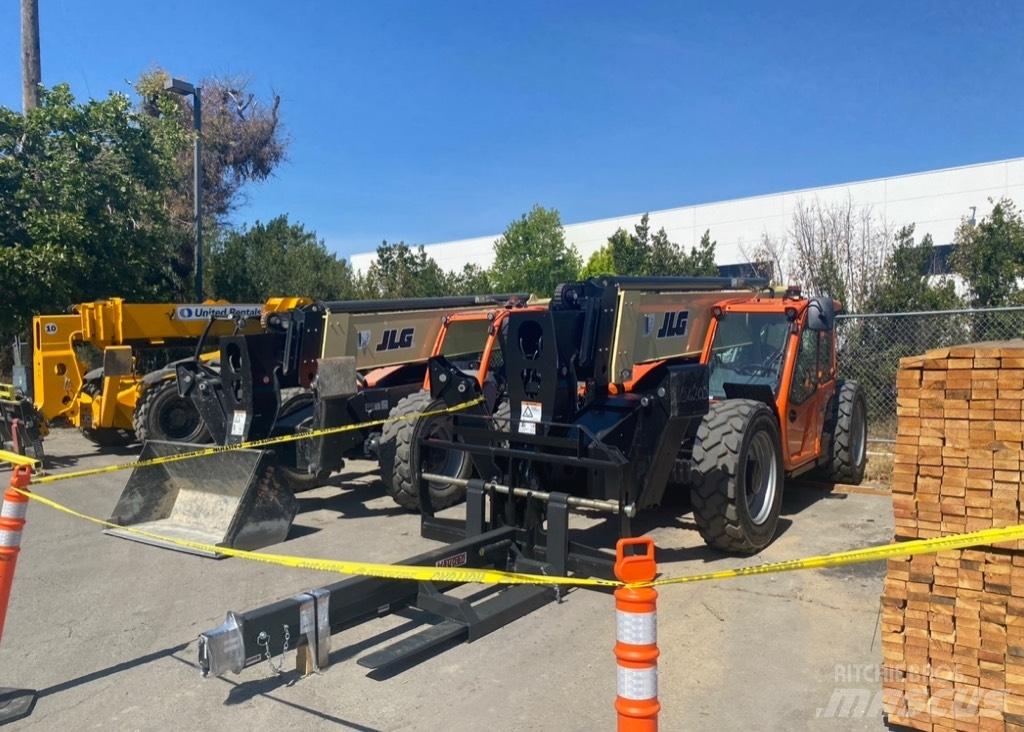 JLG 1255 Телескопични товарачи