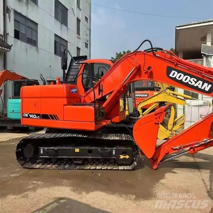 Doosan DX140LC Верижен екскаватор