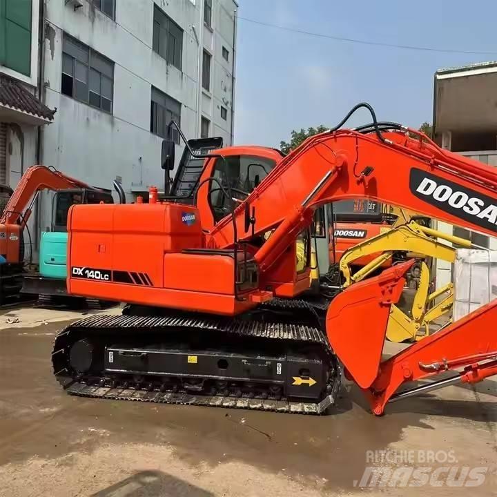 Doosan DX140LC Верижен екскаватор