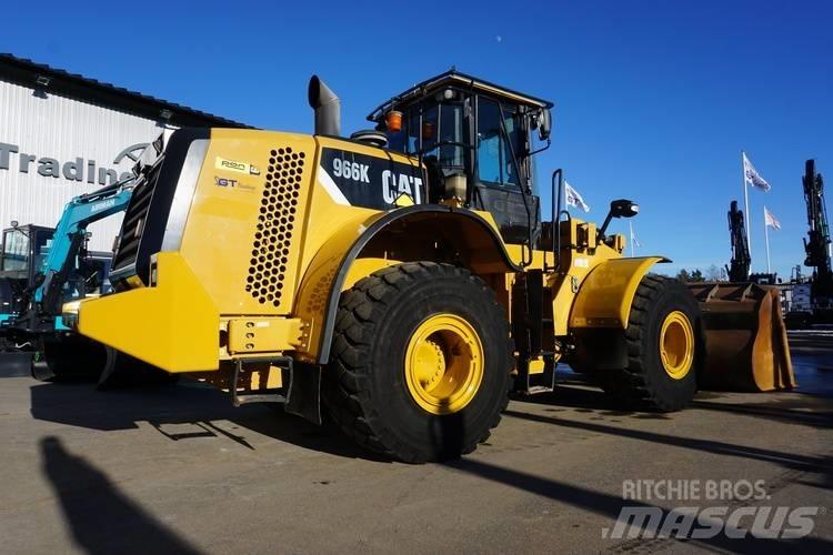 CAT 966K Колесни товарачи