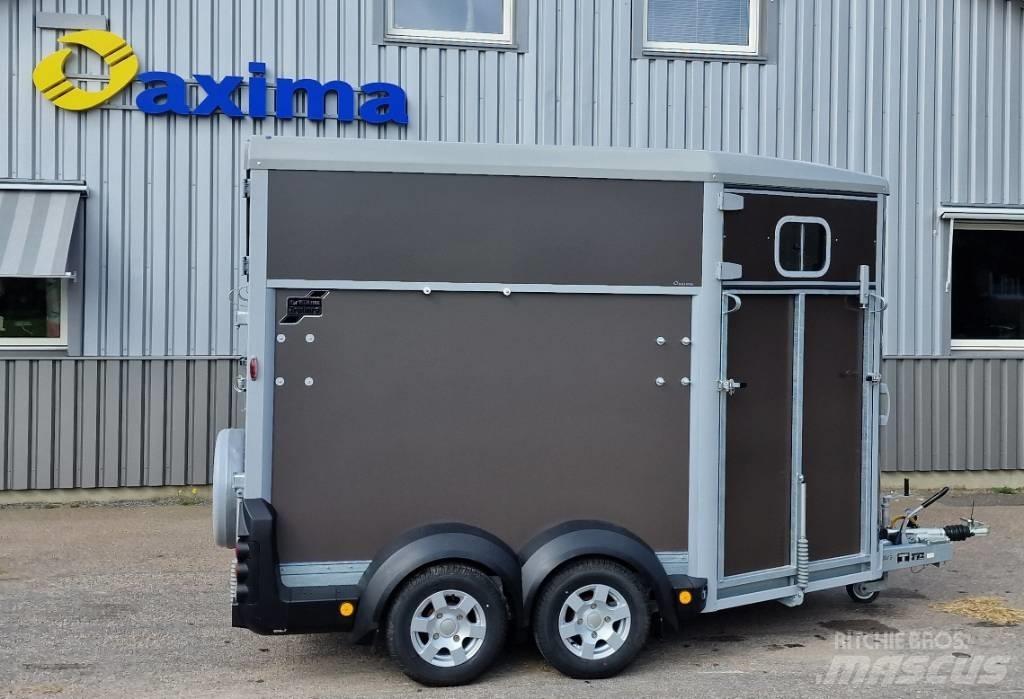 Ifor Williams HB 511 Ремаркета за превоз на животни