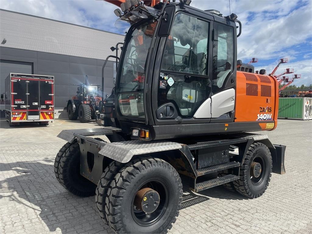 Hitachi ZX 140 W-6 Колесни екскаватори